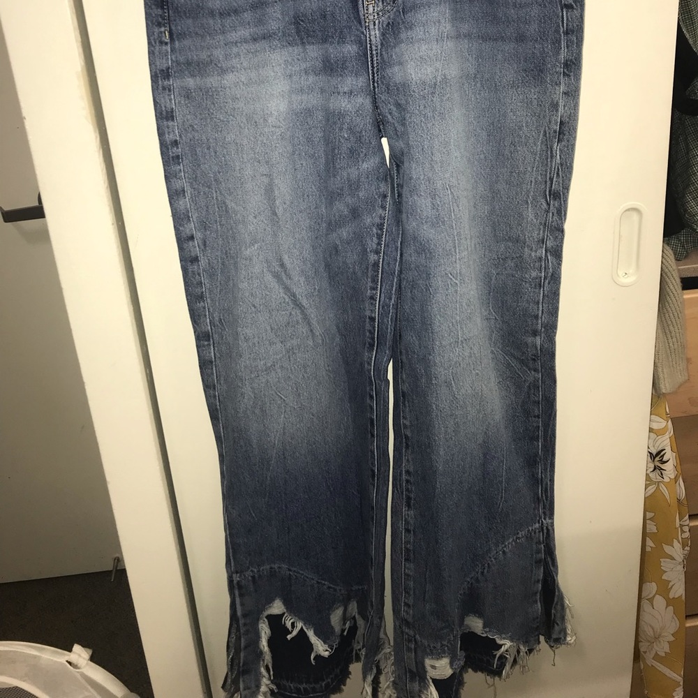Flare distressed jeans